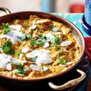 Lamb Korma Combo Served with complimentary long grain Basmati Rice separately, Butter Naan & Soft Drink