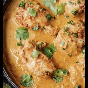 Chicken Korma  Combo Served with complimentary long grain Basmati Rice separately, Butter Naan & Soft Drink